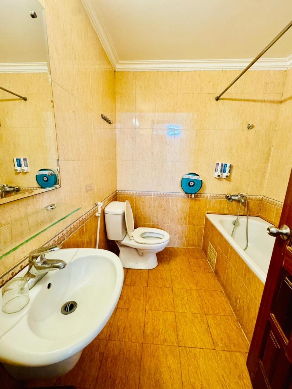 Il Divo Hostel & Spa Hanoi Zewnętrze zdjęcie